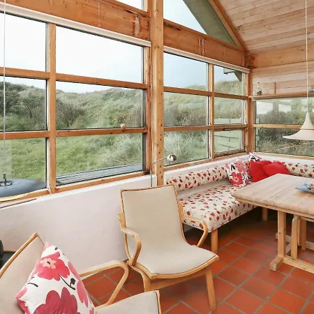 Three-bedroom Holiday In 13 Prázdninový dům *