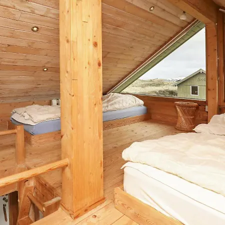 Prázdninový dům Three-bedroom Holiday In 13